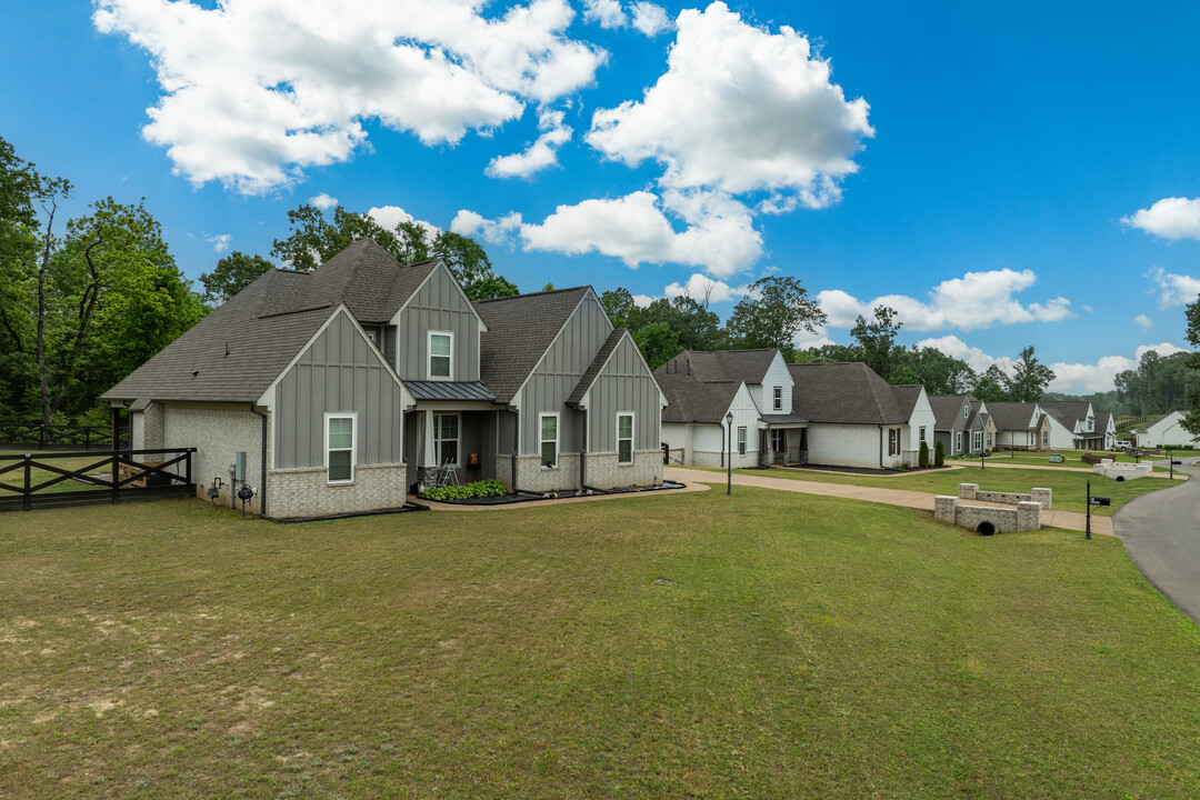 Madeline Farms in Piperton, TN - Foto de edificio