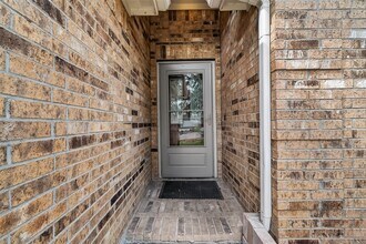 9807 Tawny Trace Ct in Houston, TX - Building Photo - Building Photo