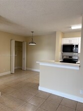 10717 Cleary Blvd, Unit 203 in Plantation, FL - Building Photo - Building Photo