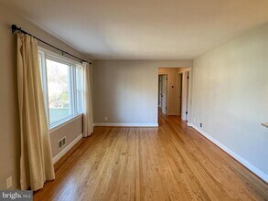 4426 Strathmore Ave in Garrett Park, MD - Building Photo - Building Photo