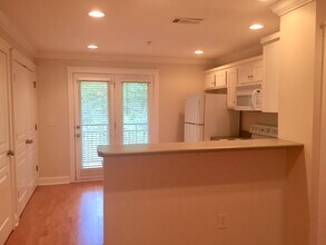 490 Barnett Shoals Rd in Athens, GA - Building Photo - Building Photo