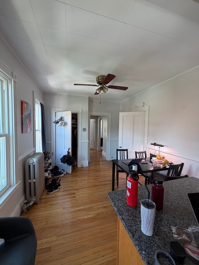 384 Washington St, Unit 3 in Cambridge, MA - Building Photo - Building Photo