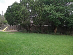 11505 Emerald Falls Dr in Austin, TX - Foto de edificio - Building Photo