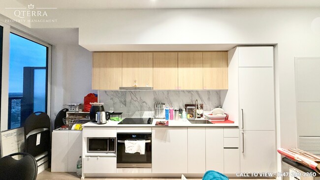 1100 Sheppard Av W in Toronto, ON - Building Photo - Building Photo