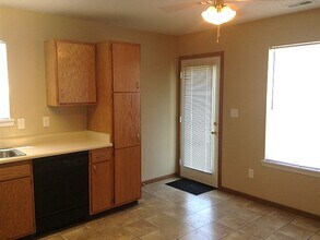 8130 N Harvest Ln in Columbus, IN - Building Photo - Building Photo