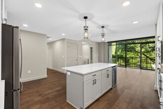 2511 Willowick Rd in Houston, TX - Building Photo - Building Photo