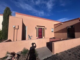 606 Western Dr in Belen, NM - Building Photo