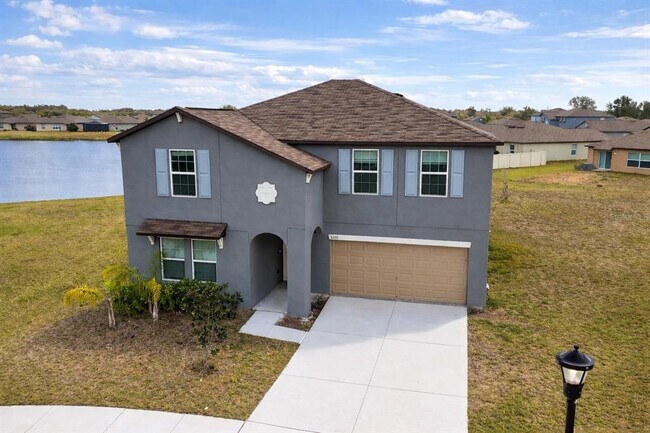 5355 Night Tide Ln in Wimauma, FL - Building Photo - Building Photo