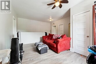 17 Spring St in Quinte West, ON - Building Photo - Building Photo