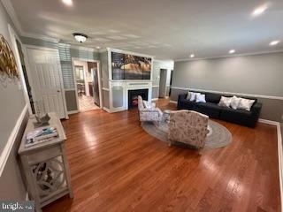 property at 8613 Leonard Dr