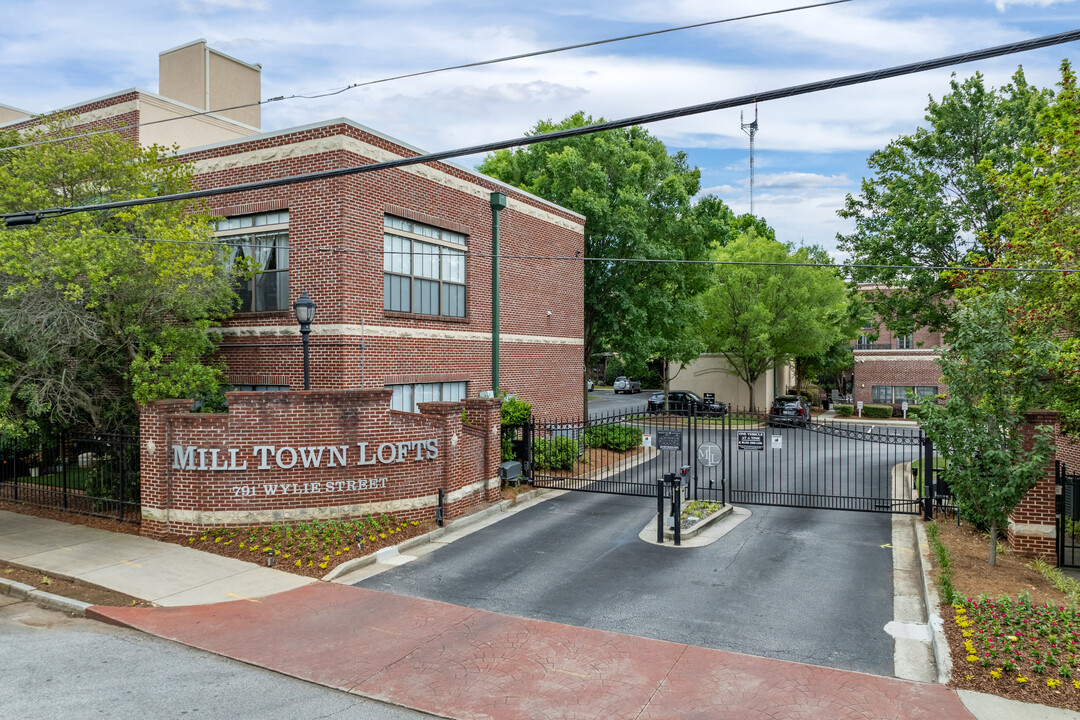 Milltown Lofts in Atlanta, GA - Building Photo