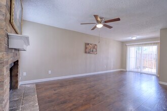 711 Harbour Town Dr in Lake Dallas, TX - Building Photo - Building Photo