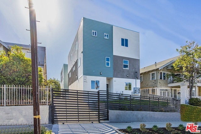 1143 Irolo St-Unit -Unit C in Los Angeles, CA - Building Photo