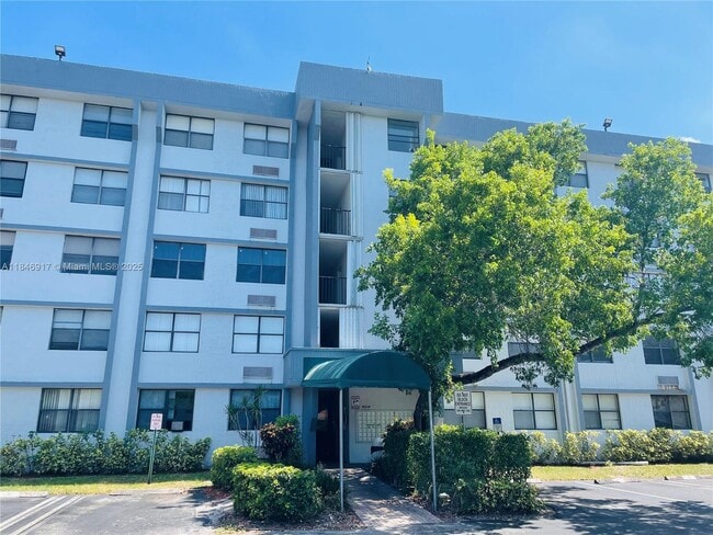 property at 2401 Riverside Dr