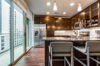 301 Brazos St-Unit -1103 in Austin, TX - Building Photo - Building Photo