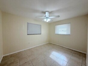 8660 NW 26th Pl in Sunrise, FL - Building Photo - Building Photo