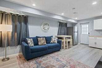 229 S Peters Rd in Knoxville, TN - Building Photo - Building Photo