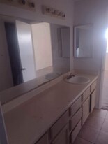 12445 N 21st Ave in Phoenix, AZ - Building Photo