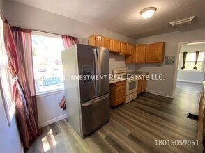 7991 S Main St in Midvale, UT - Building Photo - Building Photo