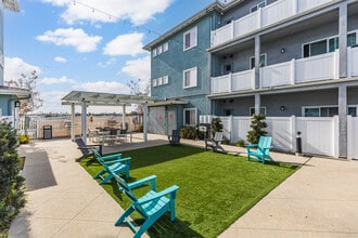 Mariners Landing in National City, CA - Building Photo - Building Photo