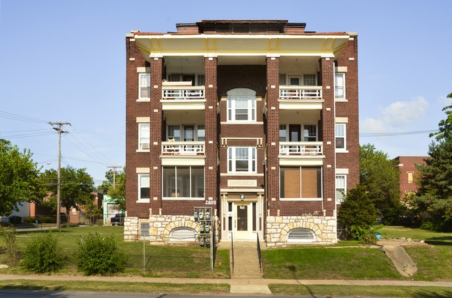 2805-2809 Gillham Rd in Kansas City, MO - Foto de edificio - Building Photo