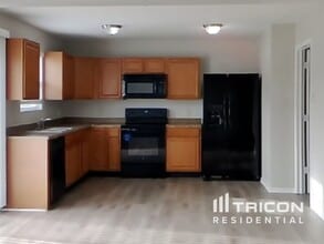 707 Adagio Dr in Greenwood, IN - Building Photo - Building Photo