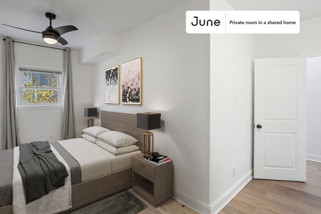Private bedroom in 5 bed/3.5 bath Home in Washington, DC - Building Photo