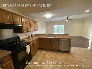 341 Faulconer Dr in Nicholasville, KY - Building Photo - Building Photo