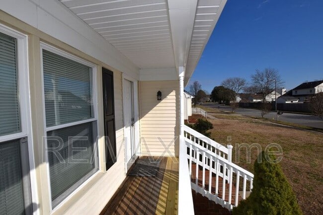 204 Knell's Ridge Dr in Chesapeake, VA - Building Photo - Building Photo