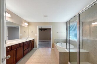 643 Bracknell Dr in Avon, IN - Building Photo - Building Photo