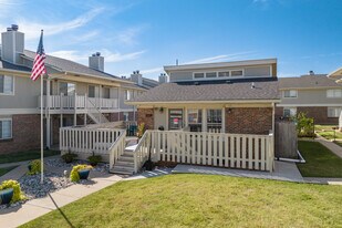 Hearth Hollow in Derby, KS - Building Photo
