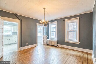 1040 Queen St in Pottstown, PA - Building Photo - Building Photo