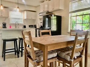 9775 Pine Lake Dr in Houston, TX - Building Photo - Building Photo
