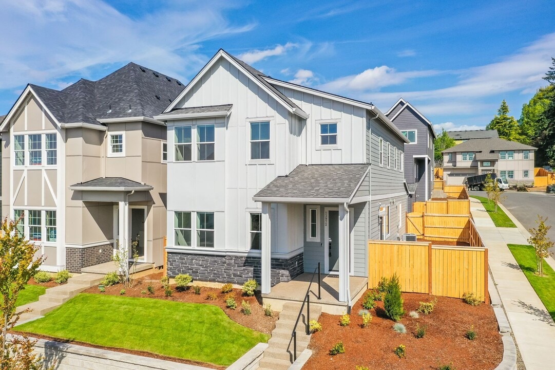 13972 SW 166th Ave in Tigard, OR - Building Photo
