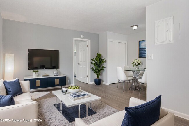 115 Seminole Ave W in Melbourne, FL - Building Photo - Building Photo