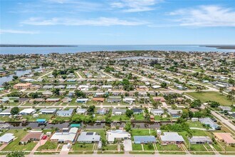 341 Duxbury Ave in Port Charlotte, FL - Building Photo - Building Photo