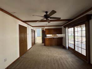 838 Sharpley Ave in Hampton, VA - Building Photo - Building Photo