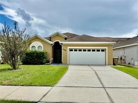 255 Magical Way in Kissimmee, FL - Building Photo