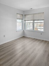 132 Meadow Ridge Rd in Absecon, NJ - Building Photo - Building Photo