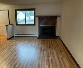 3912 Harrison Ave in Wellington, CO - Building Photo - Building Photo