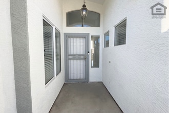 7469 W Monona Dr in Glendale, AZ - Building Photo - Building Photo