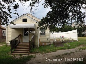 3115 E Ocean View Ave in Norfolk, VA - Building Photo