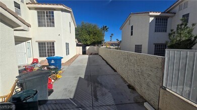 7308 Wandering St in Las Vegas, NV - Building Photo - Building Photo