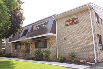 Hampshire Court Apartments in Plainfield, NJ - Building Photo - Building Photo