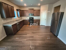 209 Oliver Dr in Locust Grove, GA - Building Photo