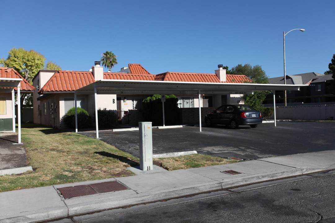 2709 Eldora Cir in Las Vegas, NV - Building Photo