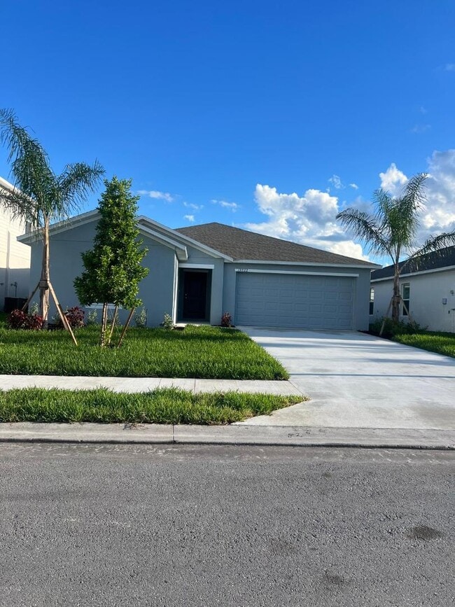 19722 Lavender Field Ct in Lehigh Acres, FL - Building Photo - Building Photo