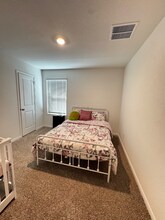 256 Las Lomas Dr in San Marcos, TX - Foto de edificio - Building Photo