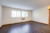 2300 Aldrich Ave S in Minneapolis, MN - Building Photo - Interior Photo