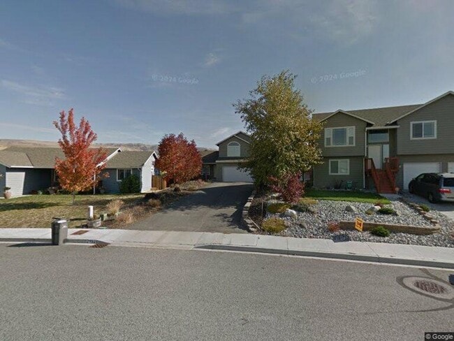 2492 Aviation Dr